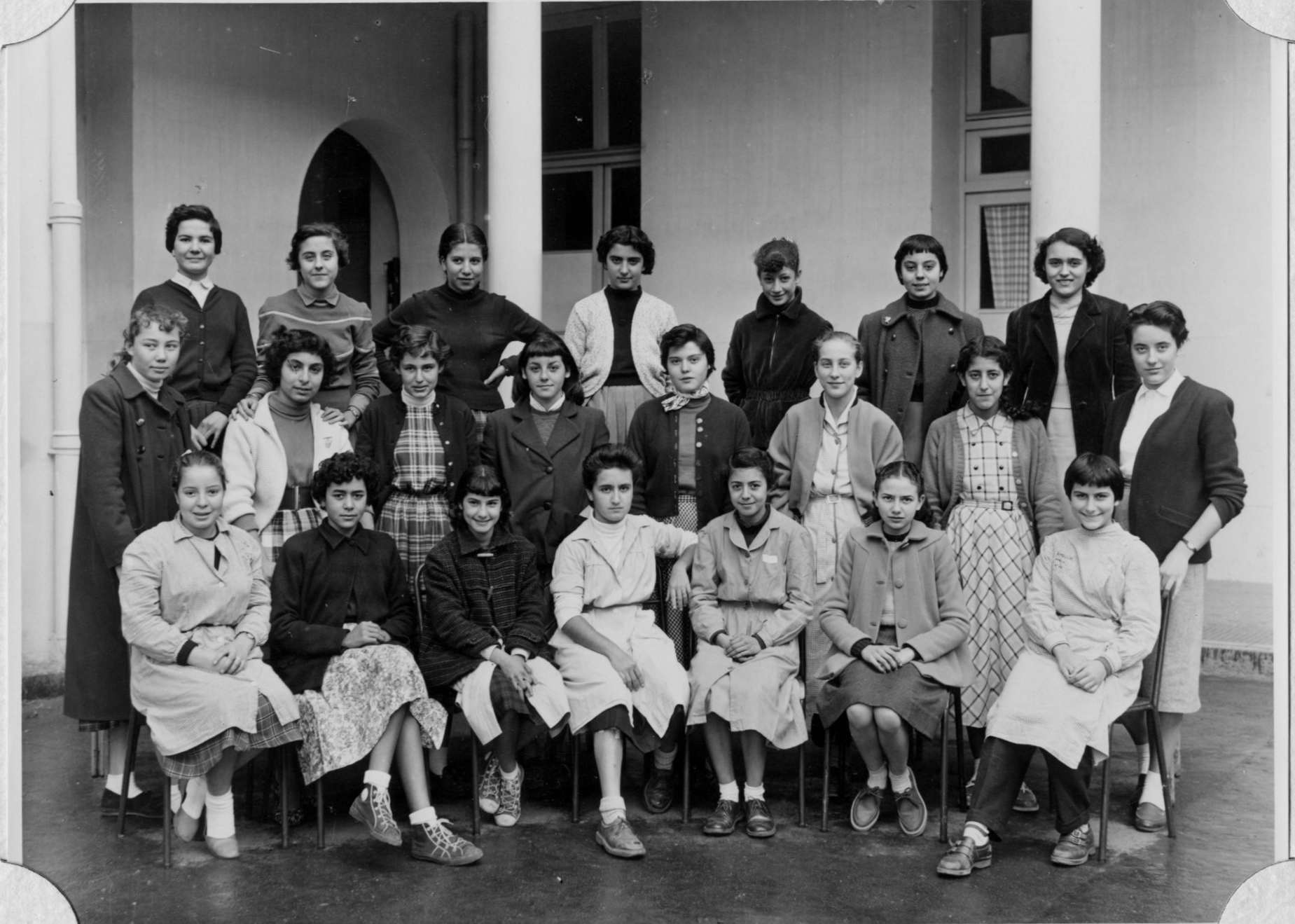 1955-56 College Maupas :4eme B2